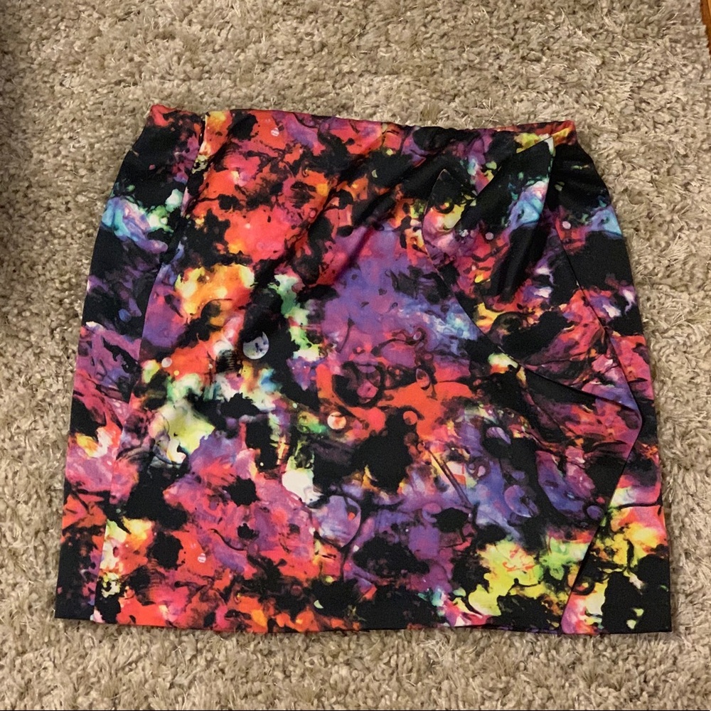 Vince Camuto size 8 faux wrap skirt